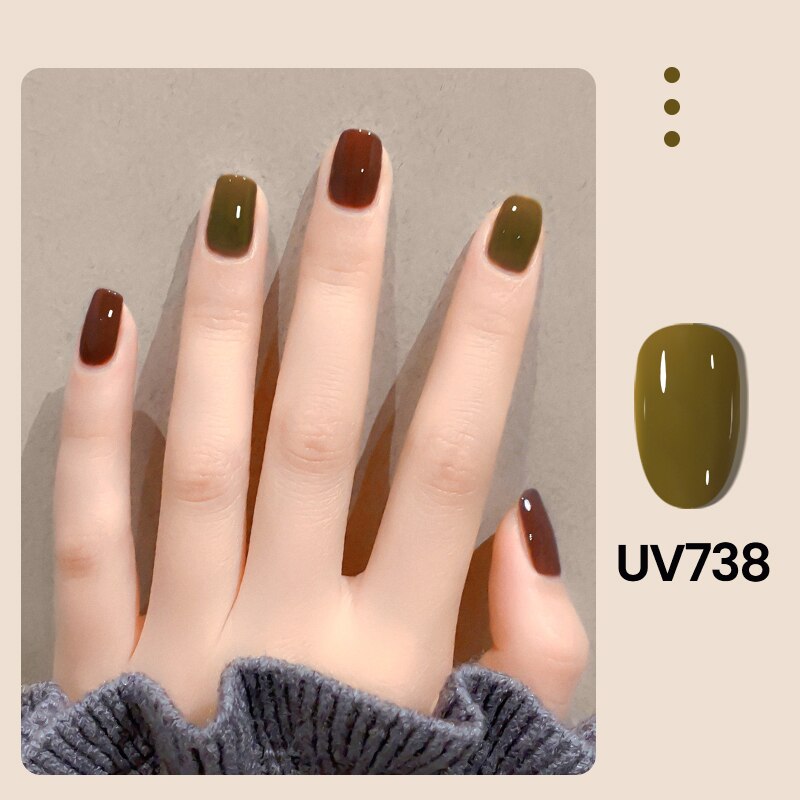 UV738