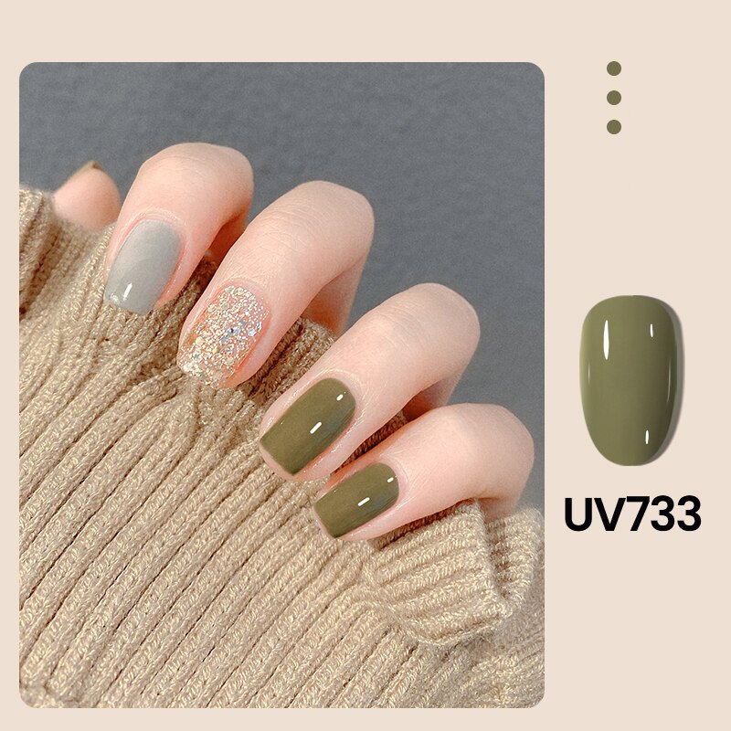 UV733