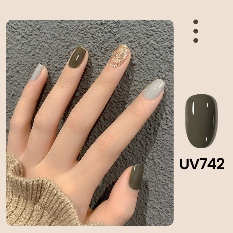 UV742